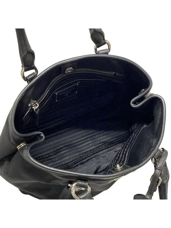 Prada Tote Black Leather Tag - Picture 7 of 15